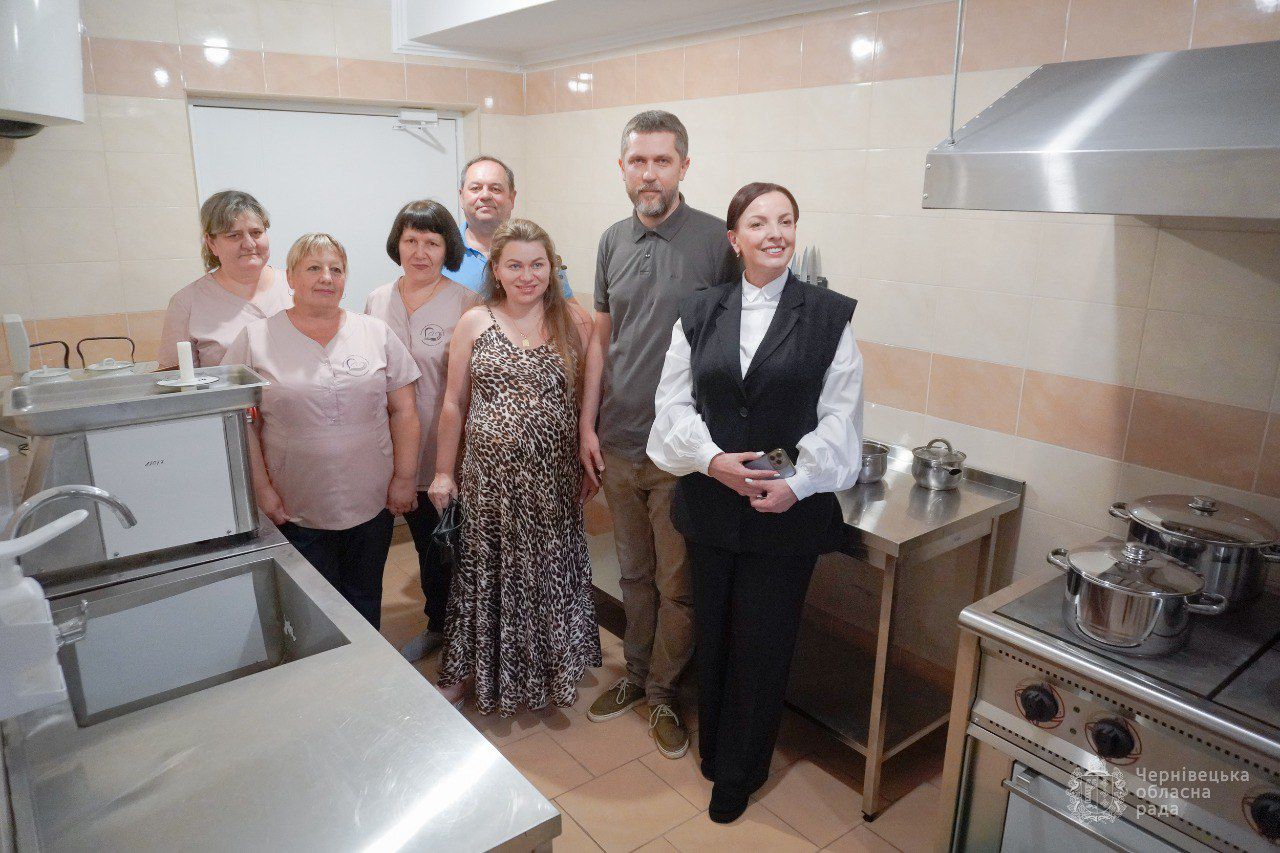 Нову сучасну кухню облаштували у Чернівецькому обласному перинатальному центрі